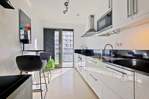 Medium property photo - Julius Pergerstraat 148, 1087 KP Amsterdam